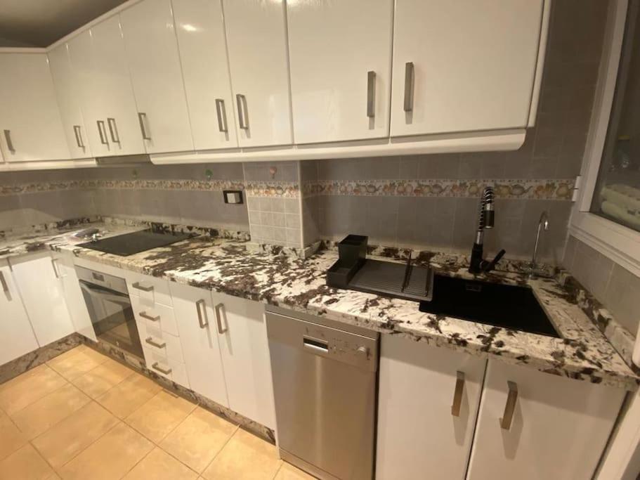 Beach Apartment Ла Кала де Михас Екстериор снимка